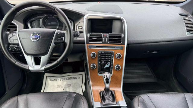 Photo of 2016 White Volvo XC60