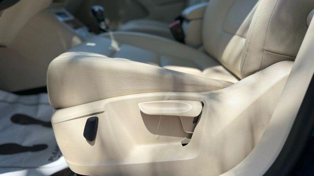 Photo of 2016 Blue Volkswagen Tiguan