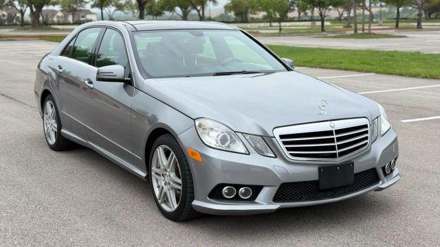 Photo of 2010 Silver Mercedes-Benz E-Class