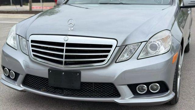 Photo of 2010 Silver Mercedes-Benz E-Class
