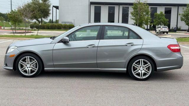 Photo of 2010 Silver Mercedes-Benz E-Class