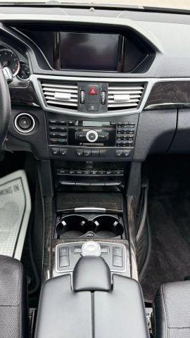 Photo of 2010 Silver Mercedes-Benz E-Class