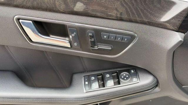 Photo of 2010 Silver Mercedes-Benz E-Class