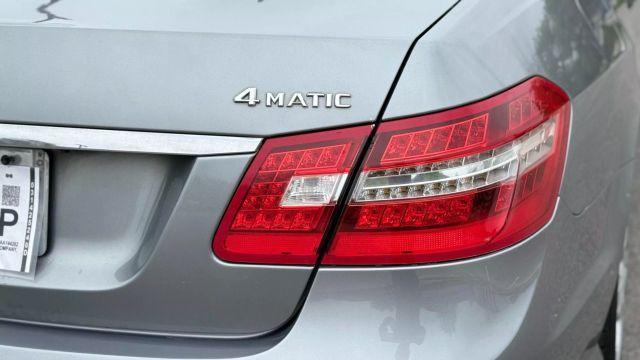 Photo of 2010 Silver Mercedes-Benz E-Class