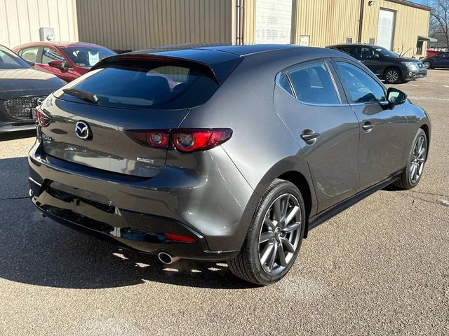 Photo of 2021 Machine Gray Metallic Mazda Mazda3