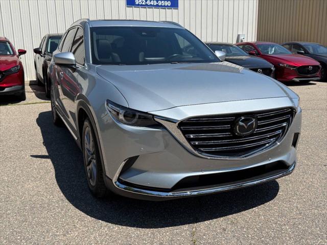 Photo of 2023 Sonic Silver Metallic Mazda CX-9