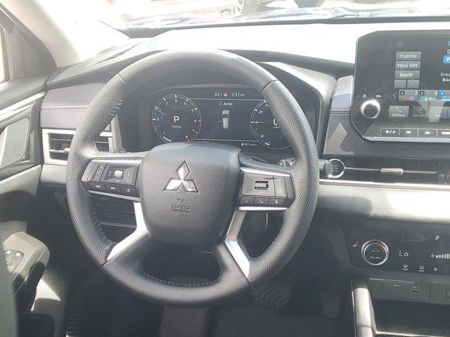Photo of 2024  Mitsubishi Outlander