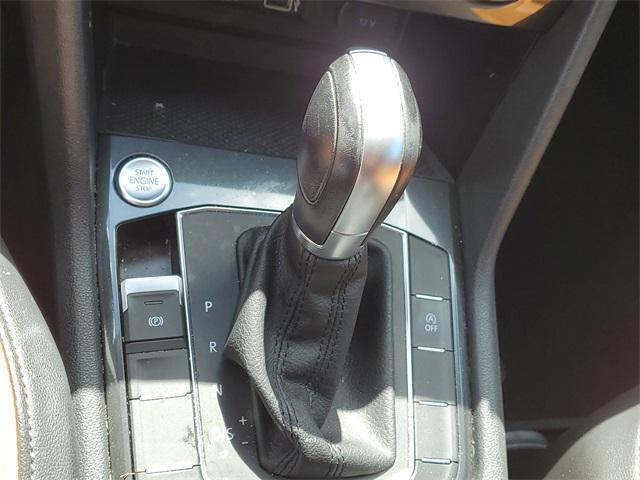 Photo of 2018 Pure White Volkswagen Tiguan