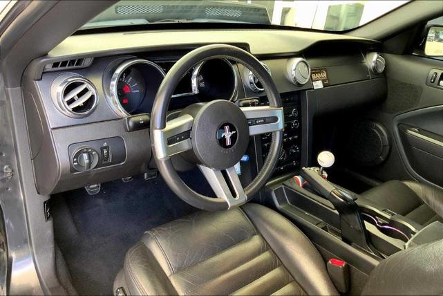 Photo of 2008 Alloy Metallic Ford Mustang