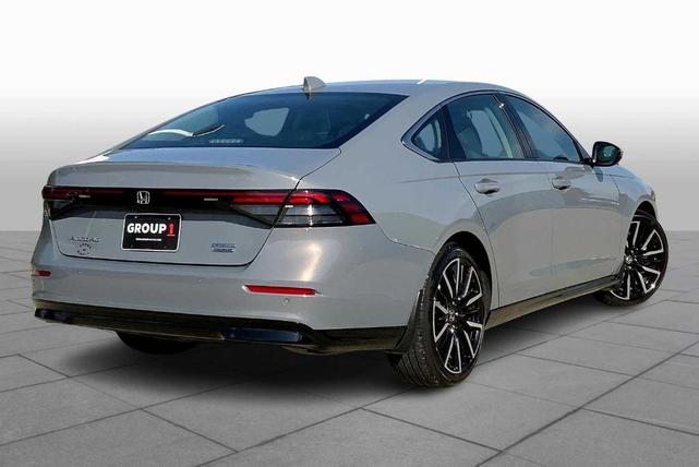 Photo of 2023 Urban Gray Pearl Honda Accord Hybrid