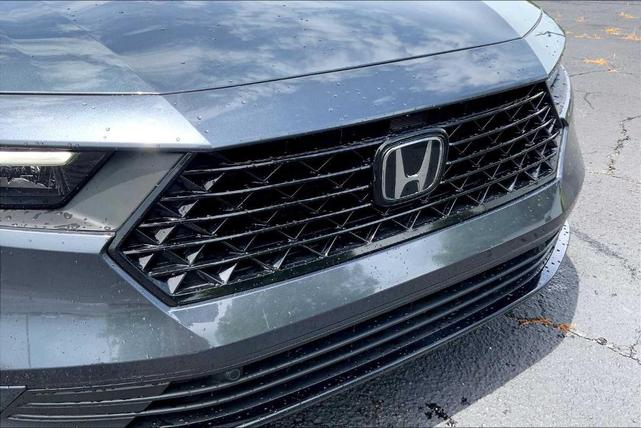 Photo of 2023 Meteorite Gray Metallic Honda Accord Hybrid