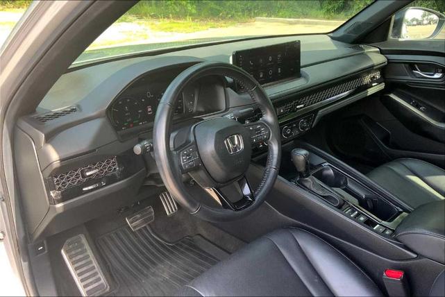 Photo of 2024 Solar Silver Metallic Honda Accord Hybrid