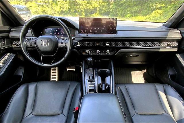 Photo of 2024 Solar Silver Metallic Honda Accord Hybrid