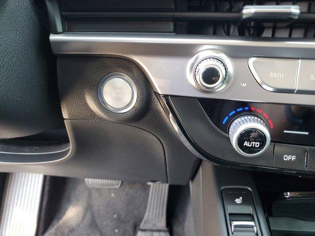 Photo of 2025 Everlasting Silver Kia Telluride