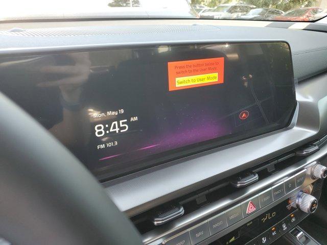 Photo of 2025 Everlasting Silver Kia Telluride