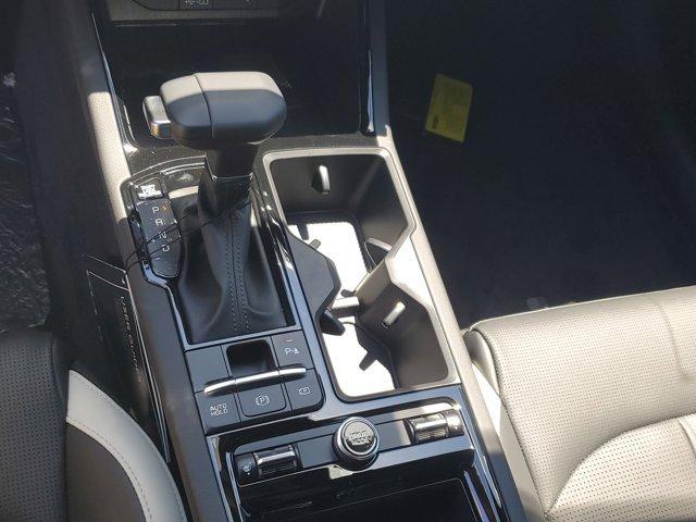 Photo of 2025 Aurora Black Pearl Kia K5