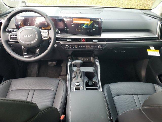 Photo of 2025 Glacial White Pearl Kia Sorento