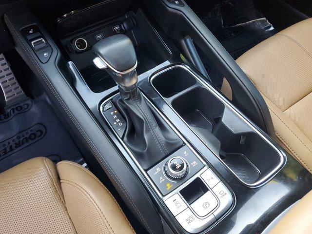 Photo of 2022 Everlasting Silver Kia Telluride