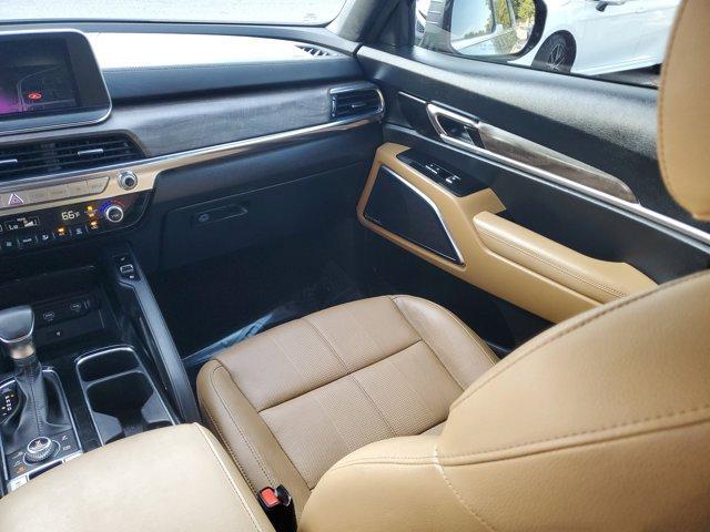 Photo of 2022 Everlasting Silver Kia Telluride