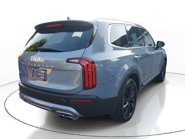 Photo of 2022 Everlasting Silver Kia Telluride
