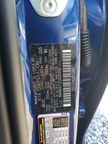 Photo of 2025 Blue Kia K5