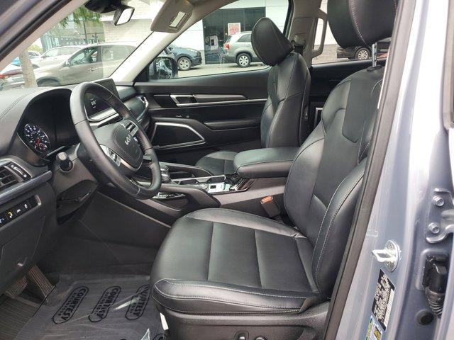 Photo of 2022 Everlasting Silver Kia Telluride