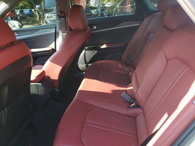 Photo of 2025 Snow White Pearl Kia K5