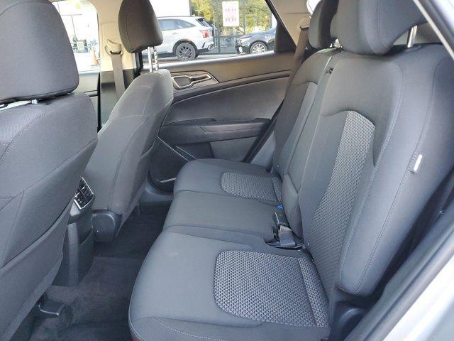 Photo of 2025 Steel Gray Kia Sportage