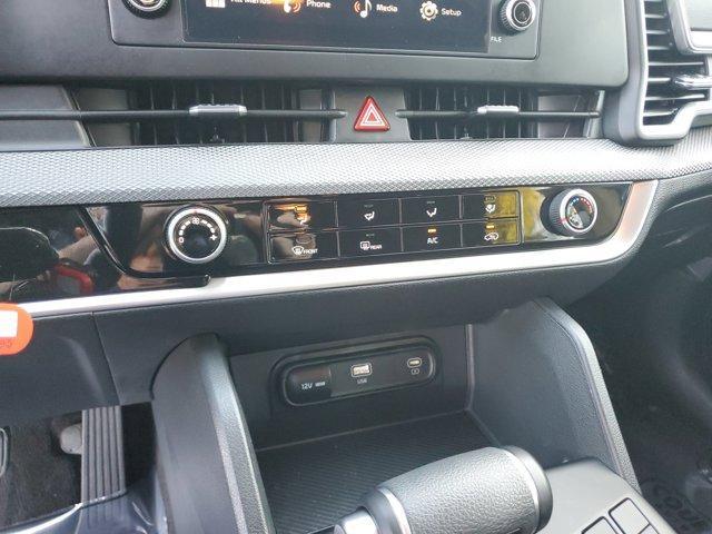 Photo of 2025 Steel Gray Kia Sportage