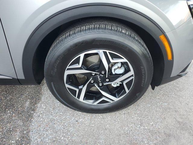 Photo of 2025 Steel Gray Kia Sportage