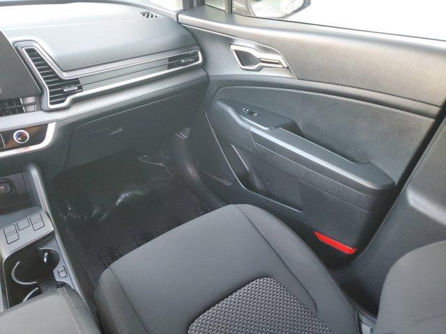 Photo of 2025 Steel Gray Kia Sportage