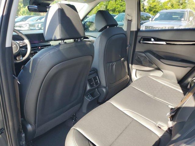 Photo of 2025 Gravity Gray Kia Seltos