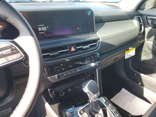 Photo of 2025 Gravity Gray Kia Seltos