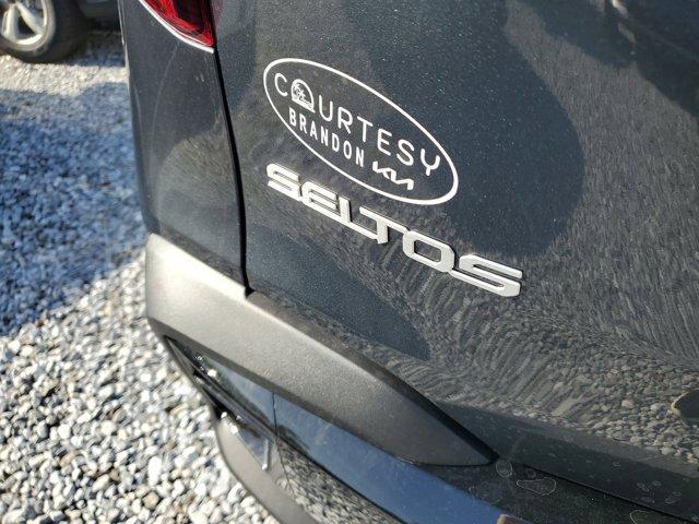 Photo of 2025 Gravity Gray Kia Seltos