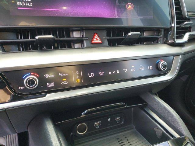 Photo of 2024 Blue Kia Sportage Hybrid