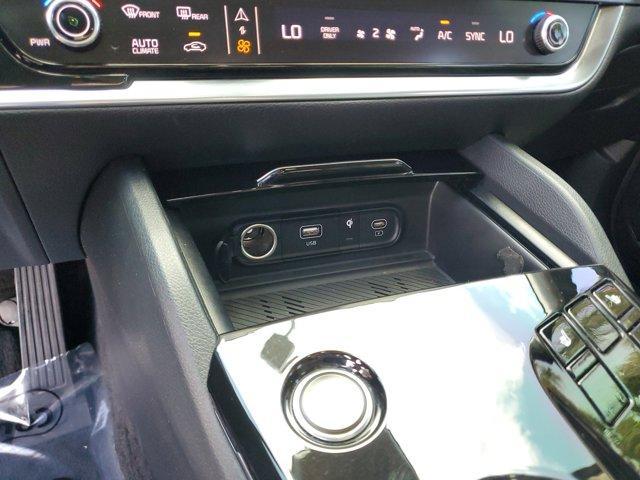 Photo of 2024 Blue Kia Sportage Hybrid