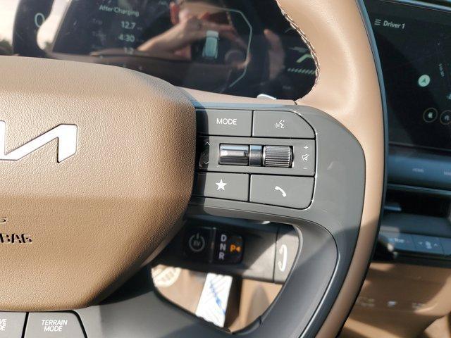 Photo of 2026 Ebony Black Kia EV9