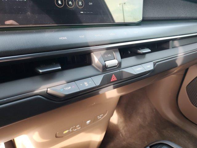 Photo of 2026 Ebony Black Kia EV9