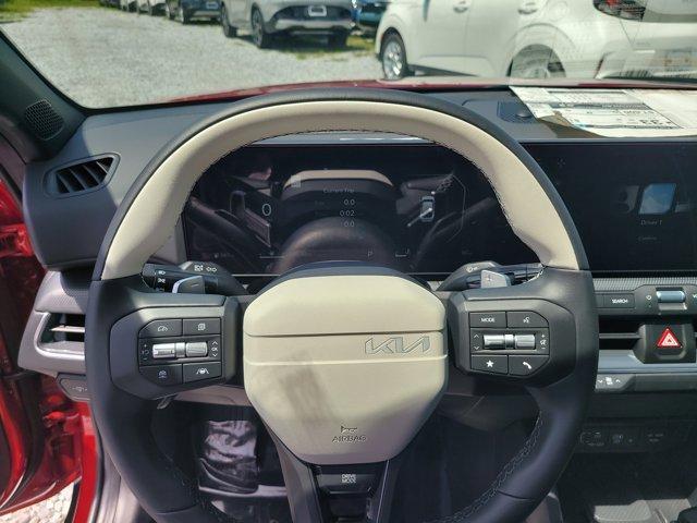 Photo of 2025 Currant Red Kia K4