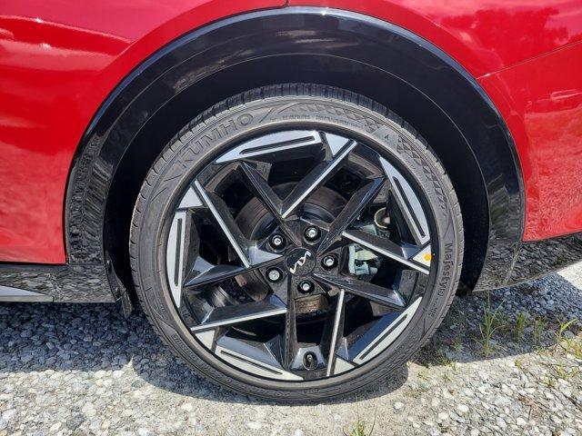 Photo of 2025 Currant Red Kia K4