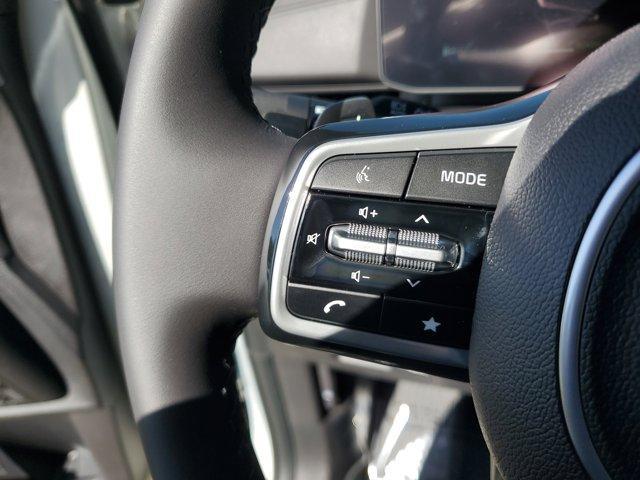 Photo of 2025 Ivory Silver Kia Carnival Hybrid