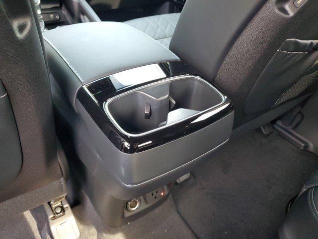Photo of 2025 Wolf Gray Kia Telluride