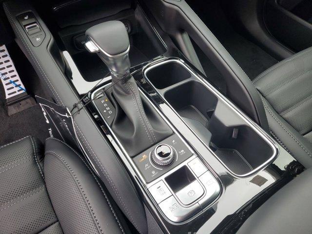 Photo of 2025 Ebony Black Kia Telluride