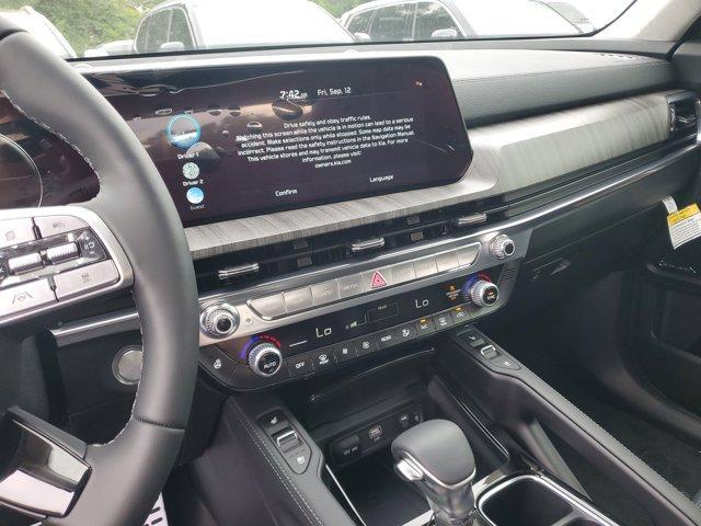 Photo of 2025 Ebony Black Kia Telluride