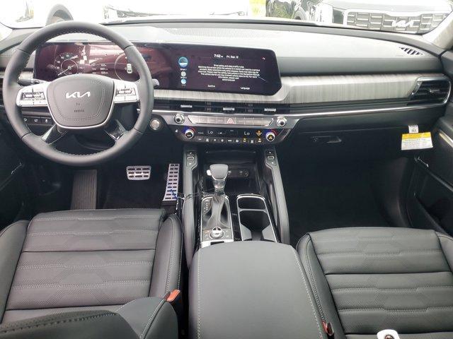 Photo of 2025 Ebony Black Kia Telluride