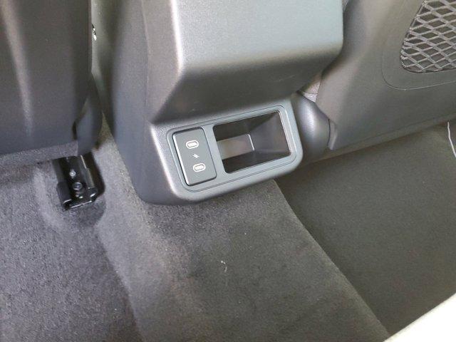 Photo of 2025 Snow White Pearl Kia K4