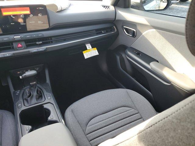 Photo of 2025 Snow White Pearl Kia K4