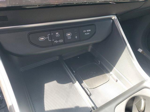 Photo of 2025 Ivory Silver Kia Carnival Hybrid