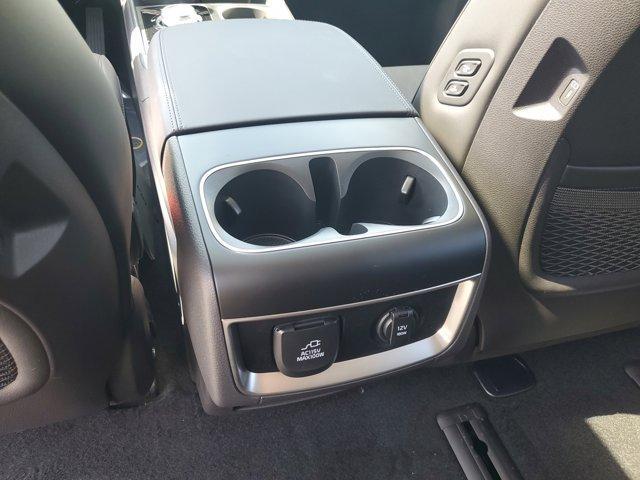 Photo of 2025 Ivory Silver Kia Carnival Hybrid