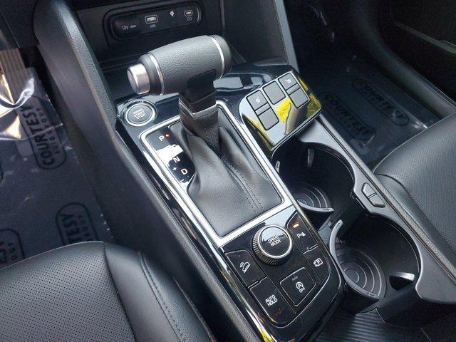 Photo of 2025 Ebony Black Kia Sportage